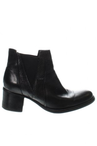 Dámské boty , Velikost 39, Barva Černá, Cena  237,00 Kč