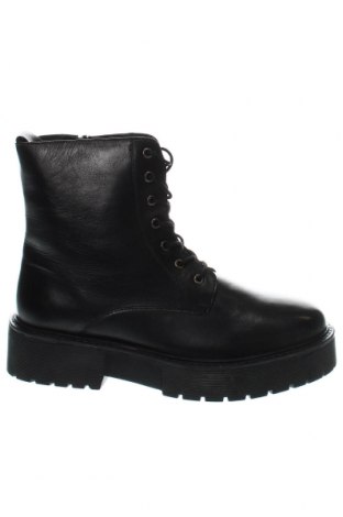 Dámské boty  Answear, Velikost 40, Barva Černá, Cena  1 377,00 Kč
