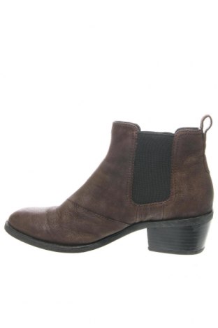 Botine de damă Vagabond, Mărime 38, Culoare Maro, Preț 210,53 Lei