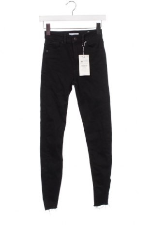 Damen Jeans Bershka, Größe XS, Farbe Schwarz, Preis 9,60 €