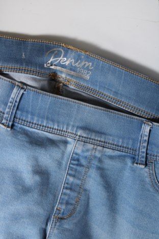 Дамски дънки Denim 1982, Размер L, Цвят Син, Цена 11,60 лв.