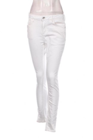 Γυναικείο Τζίν Garcia Jeans, Μέγεθος M, Χρώμα Λευκό, Τιμή 9,42 €