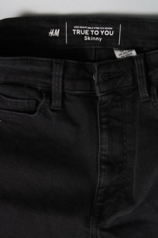 Дамски дънки H&M, Размер XS, Цвят Черен, Цена 29,00 лв.