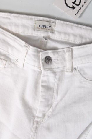 Γυναικείο Τζίν ONLY, Μέγεθος S, Χρώμα Λευκό, Τιμή 6,66 €