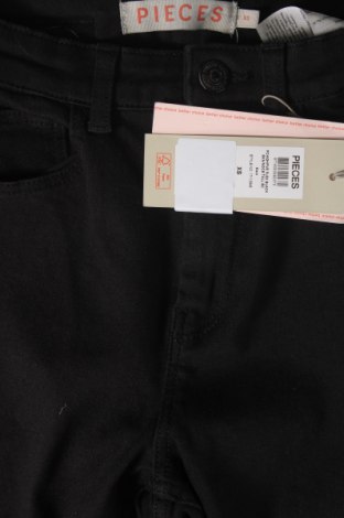 Damen Jeans Pieces, Größe XS, Farbe Schwarz, Preis 9,46 €