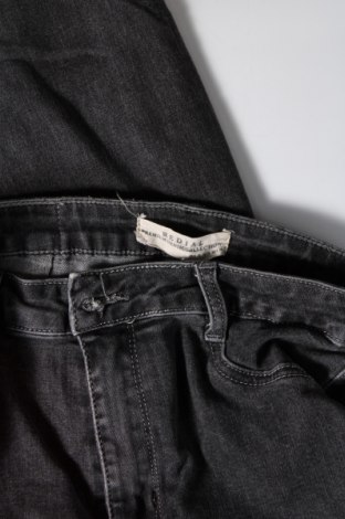Damen Jeans Redial, Größe M, Farbe Grau, Preis 20,18 €