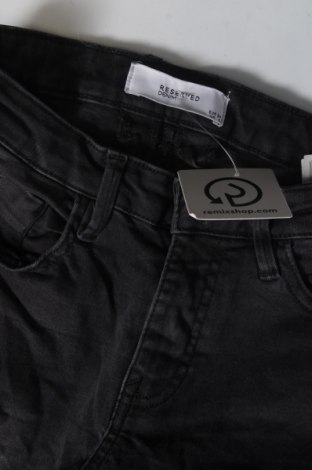 Dámske džínsy  Reserved, Veľkosť XS, Farba Čierna, Cena  3,78 €