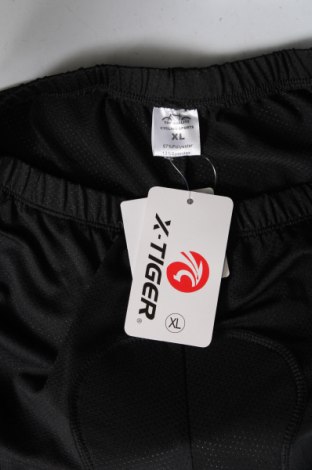Дамски къс панталон, Размер XL, Цвят Черен, Цена 8,37 лв.