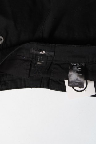 Дамски къс панталон H&M, Размер XS, Цвят Черен, Цена 17,81 лв.
