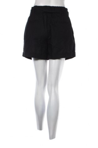 Дамски къс панталон LeGer By Lena Gercke, Размер M, Цвят Черен, Цена 72,00 лв.