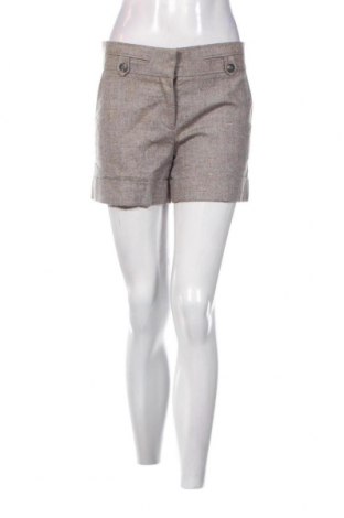 Дамски къс панталон Stella McCartney, Размер M, Цвят Бежов, Цена 112,00 лв.