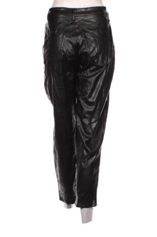 Pantaloni de piele pentru damă H&M Divided, Mărime S, Culoare Negru, Preț 24,80 Lei