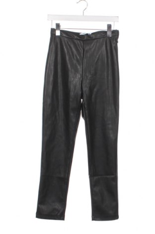 Γυναικείο παντελόνι δερμάτινο NA-KD, Μέγεθος S, Χρώμα Μαύρο, Τιμή 8,07 €
