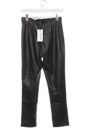 Γυναικείο παντελόνι δερμάτινο NA-KD, Μέγεθος S, Χρώμα Μαύρο, Τιμή 9,42 €