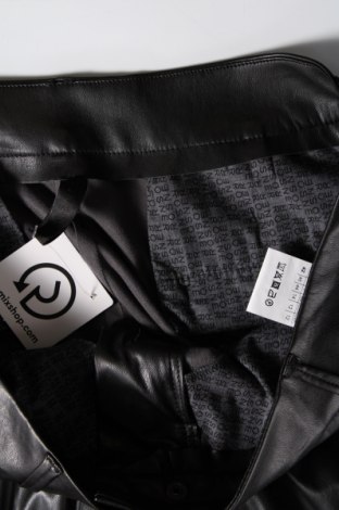 Γυναικείο παντελόνι δερμάτινο Rosner, Μέγεθος XL, Χρώμα Μαύρο, Τιμή 19,57 €