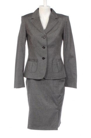 Дамски костюм Betty Barclay, Размер XS, Цвят Сив, Цена 37,83 лв.