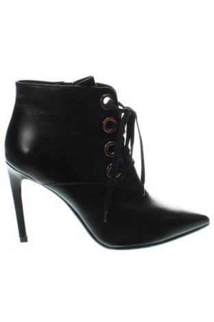 Дамски обувки Baldowski, Размер 40, Цвят Черен, Цена 160,74 лв.