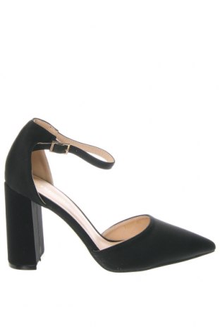 Дамски обувки Diamantique, Размер 39, Цвят Черен, Цена 47,94 лв.