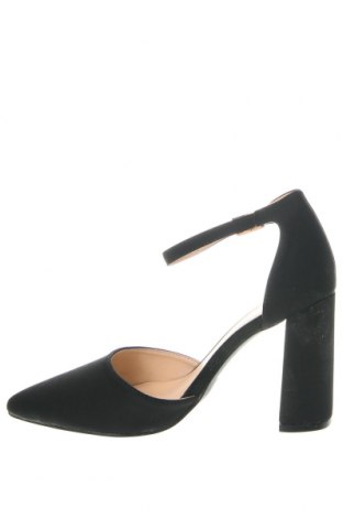 Дамски обувки Diamantique, Размер 38, Цвят Черен, Цена 44,88 лв.