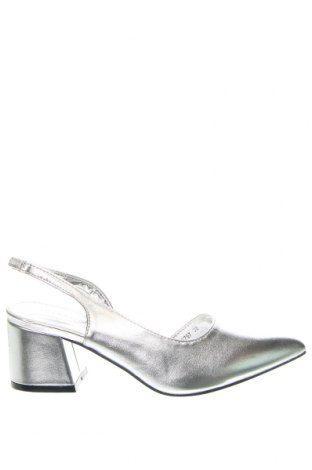 Дамски обувки Diamantique, Размер 38, Цвят Сребрист, Цена 54,06 лв.