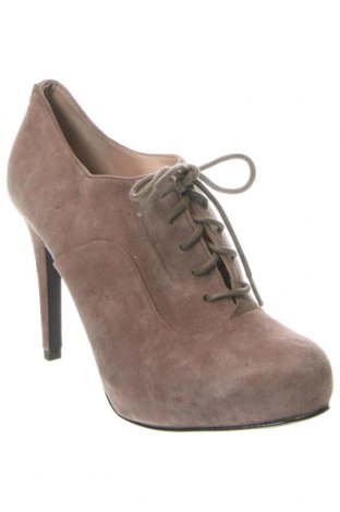 Γυναικεία παπούτσια Guess, Μέγεθος 36, Χρώμα  Μπέζ, Τιμή 27,46 €