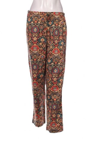 Дамски панталон, Размер M, Цвят Многоцветен, Цена 46,00 лв.