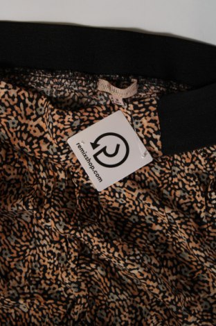 Γυναικείο παντελόνι Bershka, Μέγεθος M, Χρώμα Πολύχρωμο, Τιμή 4,31 €