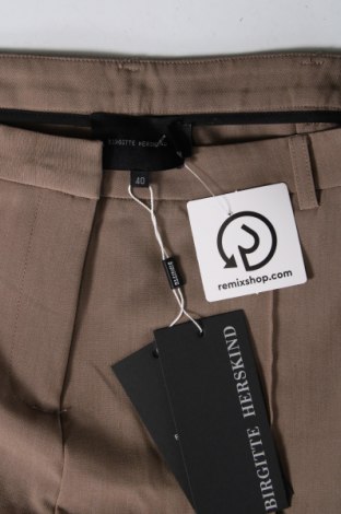 Дамски панталон Birgitte Herskind, Размер M, Цвят Бежов, Цена 28,65 лв.