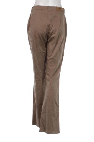 Дамски панталон Brax, Размер M, Цвят Зелен, Цена 6,86 лв.