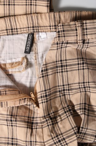 Дамски панталон H&M Divided, Размер M, Цвят Бежов, Цена 6,09 лв.