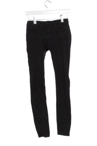 Дамски панталон ONLY, Размер XS, Цвят Черен, Цена 9,40 лв.