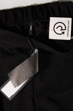 Γυναικείο παντελόνι ONLY, Μέγεθος L, Χρώμα Μαύρο, Τιμή 4,18 €