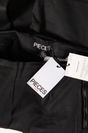 Дамски панталон Pieces, Размер L, Цвят Черен, Цена 8,10 лв.