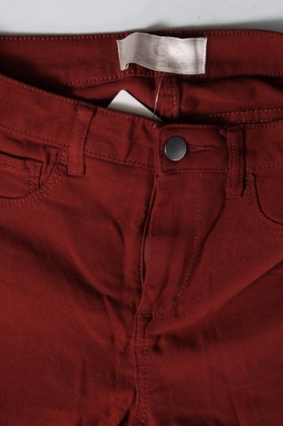 Дамски панталон Pieces, Размер M, Цвят Кафяв, Цена 8,80 лв.