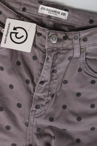 Дамски панталон Pull&Bear, Размер M, Цвят Сив, Цена 6,00 лв.