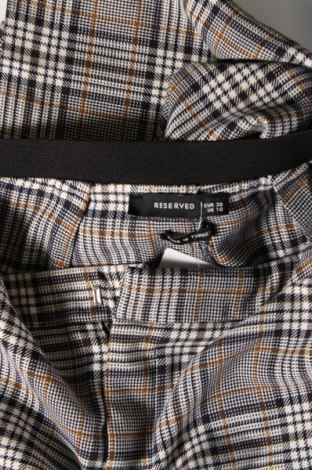 Γυναικείο παντελόνι Reserved, Μέγεθος M, Χρώμα Πολύχρωμο, Τιμή 3,77 €