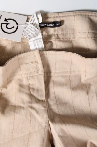 Дамски панталон Tally Weijl, Размер L, Цвят Бежов, Цена 10,15 лв.