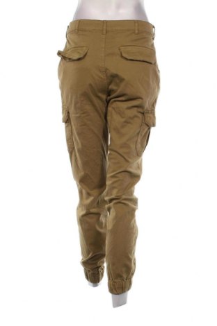 Дамски панталон Urban Outfitters, Размер M, Цвят Бежов, Цена 23,49 лв.