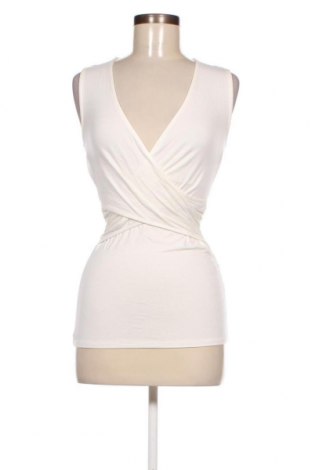 Γυναικείο αμάνικο μπλουζάκι Irl, Μέγεθος XS, Χρώμα Λευκό, Τιμή 7,47 €