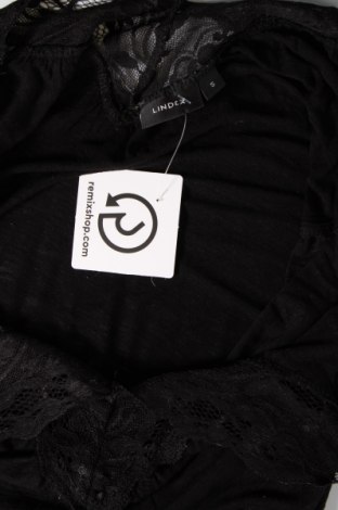 Γυναικείο αμάνικο μπλουζάκι Lindex, Μέγεθος S, Χρώμα Μαύρο, Τιμή 6,17 €