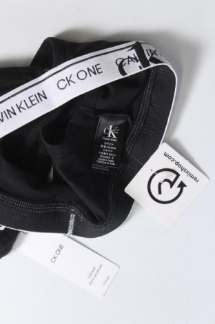 Дамско бельо Calvin Klein, Размер S, Цвят Черен, Цена 55,18 лв.