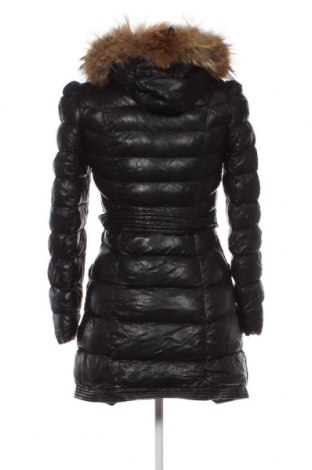 Dámska kožená bunda , Veľkosť M, Farba Čierna, Cena  22,22 €