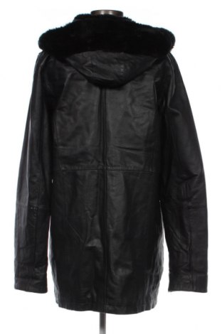 Дамско палто Canda, Размер M, Цвят Черен, Цена 26,70 лв.