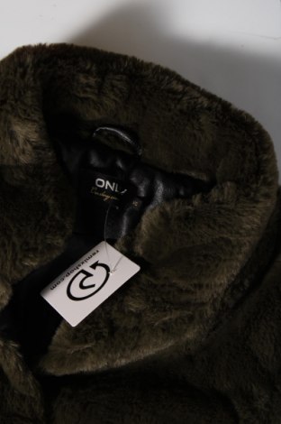Дамско палто ONLY, Размер XS, Цвят Зелен, Цена 19,11 лв.