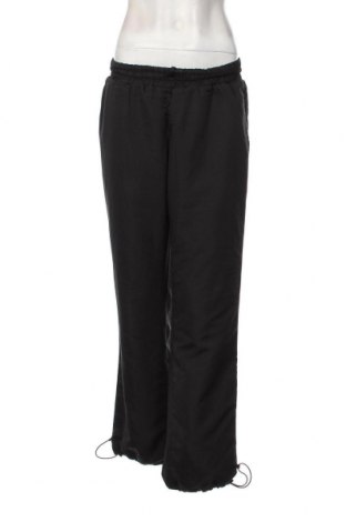 Γυναικείο αθλητικό παντελόνι Crane, Μέγεθος M, Χρώμα Μαύρο, Τιμή 4,31 €