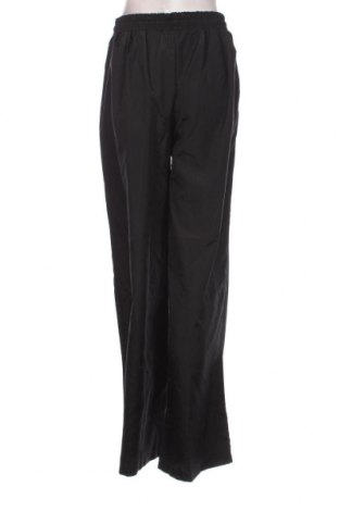 Pantaloni trening de femei Trendyol, Mărime M, Culoare Negru, Preț 190,79 Lei