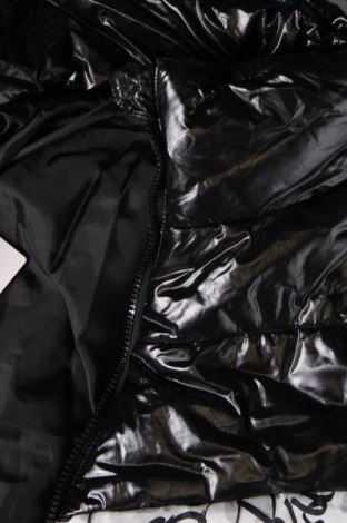 Dámska bunda , Veľkosť M, Farba Čierna, Cena  13,07 €