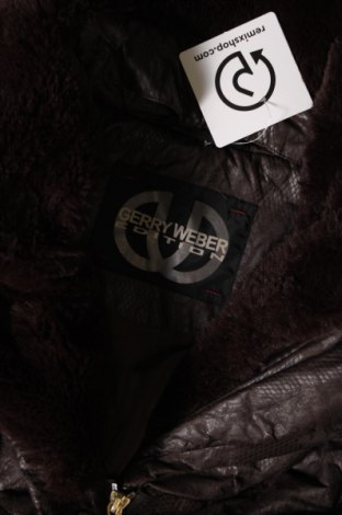Γυναικείο μπουφάν Gerry Weber, Μέγεθος L, Χρώμα Καφέ, Τιμή 17,97 €
