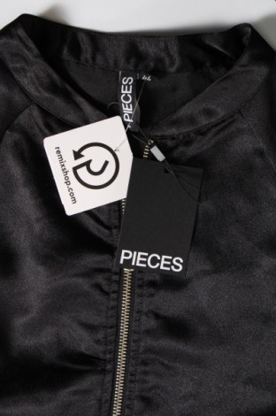 Дамско яке Pieces, Размер M, Цвят Черен, Цена 9,84 лв.