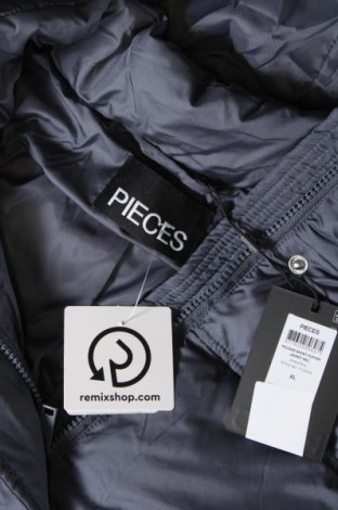 Γυναικείο μπουφάν Pieces, Μέγεθος XL, Χρώμα Μπλέ, Τιμή 20,71 €
